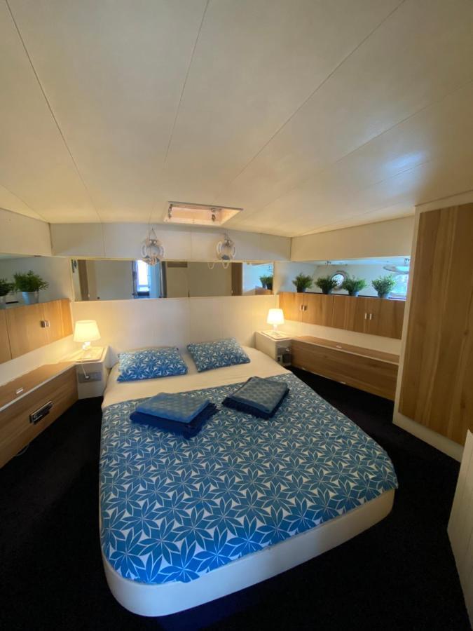 Yate Gijon, Experiencia Unica N Hotel ภายนอก รูปภาพ